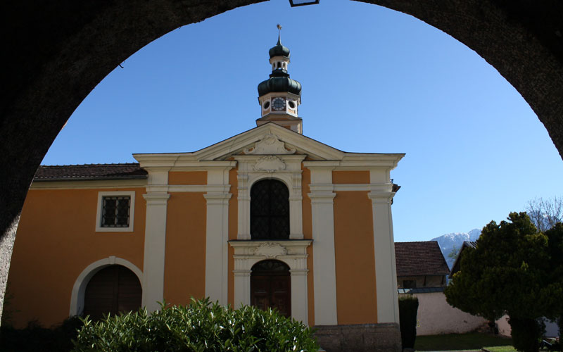 Foto vom Nordportal der Sternbachkapelle